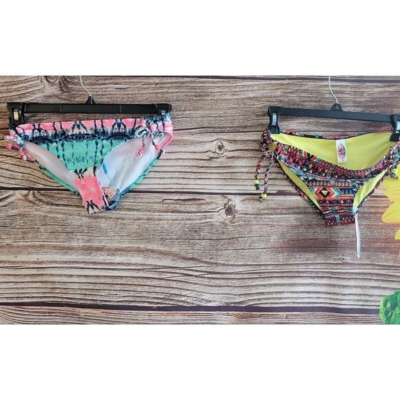 Bingo Surf bikini Bottoms set of ( 2 ) small NWT - Picture 1 of 11
